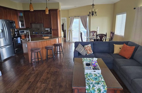 Francolin Place House | Amazing Island Views Hale 4-bedroom house in Waikoloa Village for relaxing stay.