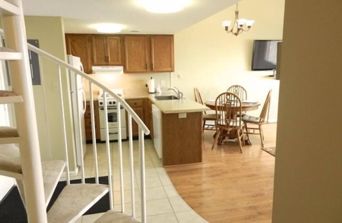 Chalet Village Condo | "AMAZING" LONG RANGE MOUNTAIN VEIWS! Peaceful MountainTop Getaway!
