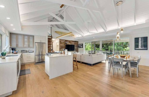 Kilauea House | Anini Beach Home with Guesthouse, Steps to Sand