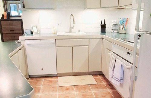 Vail Condo | Aug 24-31 still available Free Parking Walk to Ford Park & all shops/restaurants