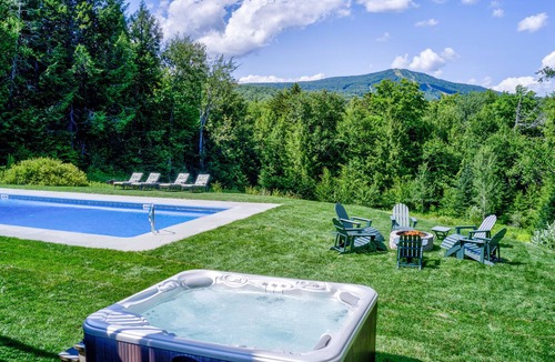 Stratton and Bromley Ski Areas House | August available! Luxury 9BRs Stratton Estate. Swimming pool with Mountain Views