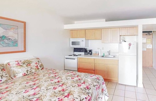 Maunaloa Apartment | August Special! Ground-Floor Ocean-View Molokai Condo - Walk to Beach
