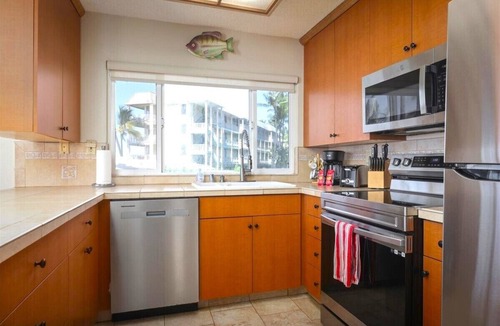 Historic Kailua Village Condo | Available for IRONMAN! Oceanfront! 2nd Largest 2 bedroom! Sleeps 5 in beds! D18