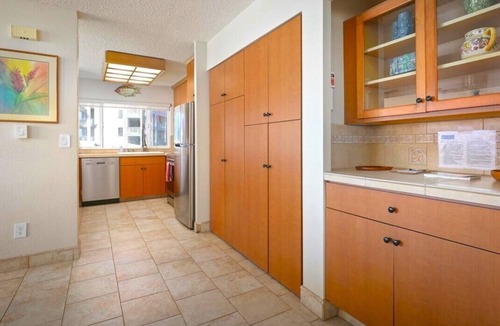 Historic Kailua Village Condo | Available for IRONMAN! Oceanfront! 2nd Largest 2 bedroom! Sleeps 5 in beds! D18