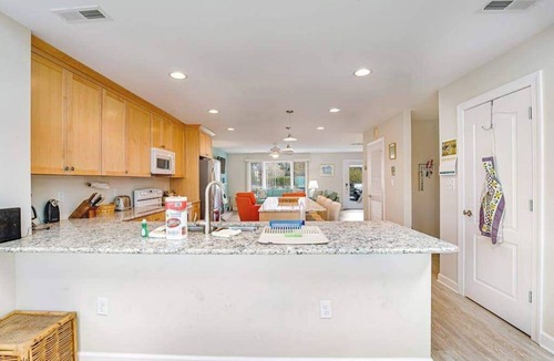 Bethany Beach House | Bayberry Woods condo W/shared pool, high-speed WiFi & central AC - near beach