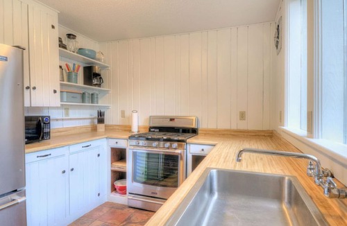 Saint Simons Island House | Beach Glimpses, Heated Pool, Sleeps 10