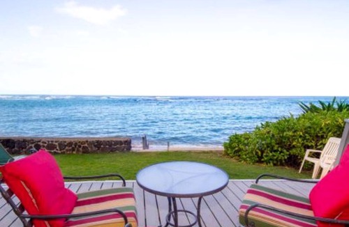 Anahola House | Beachfront Cottage Rental with Snorkeling near Anahola, Hawaii