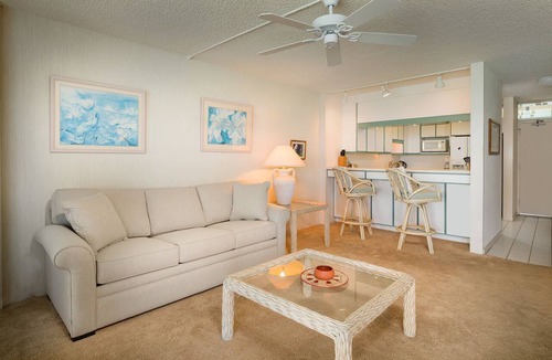 Diamond Head - Kapahulu - St. Louis Condo | BEACHFRONT COZY 1BR/1BA/1PKG IN WAIKIKI