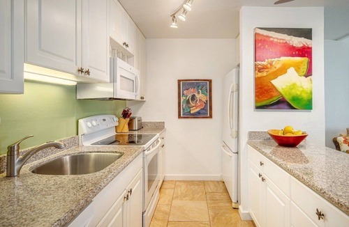 Kapaa Condo | Beachfront Resort : WorldMark Kapaa Shore : 2 BR