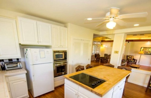 Hanalei House | Beachside Getaway on Hanalei Bay the Island of Kuaui, Hawaii