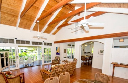 Hanalei House | Beachside Getaway on Hanalei Bay the Island of Kuaui, Hawaii
