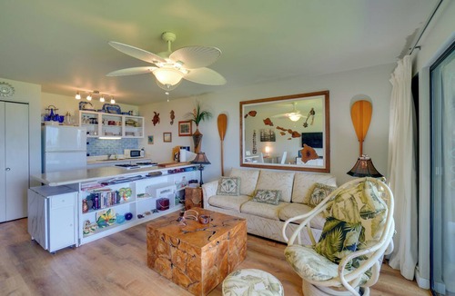 Kaunakakai Condo | Beachside Molokai Condo w/Lanai & Pool Access!