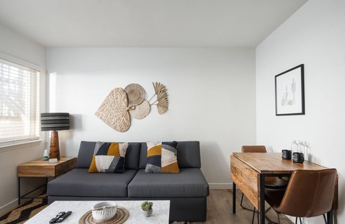 Townsite Condo | Beachside Queen Suite Steps from the Sand (301)