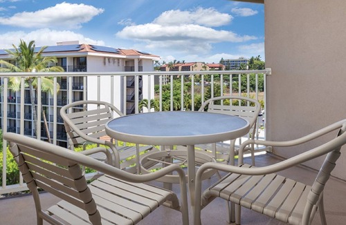 Kihei Resort | Beaut Secluded Resort in Renowned Gently Sloping Hills & Verdant Norfolk Pines