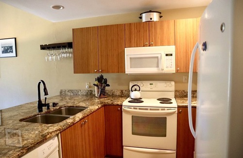 Kihei Condo | Beautiful 2 bedroom, 2 bath Condo in Maui Hawaii! Maui Kamaole C204. South Kihei