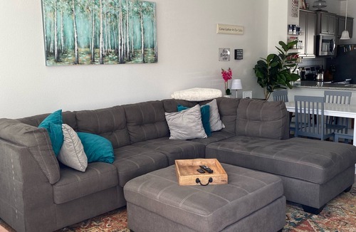 Southwest Ada County Alliance House | Beautiful Cozy Townhome next to Park & Shopping! Small Pets Welcome!