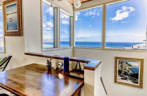 'Aina Haina House | Beautiful Hawaii! Panoramic Ocean View, a Private Pool!