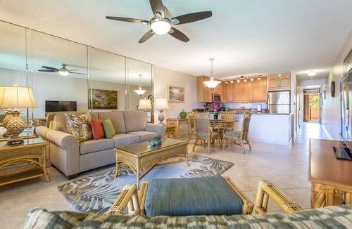 Kihei Condo | BEAUTIFUL OCEAN & GARDEN VIEWS-REMODELED-AC THROUGHOUT-METICULOUS CLEANING
