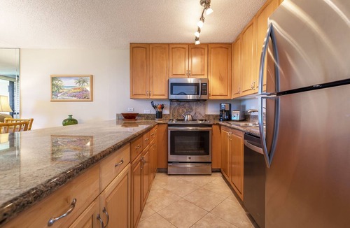 Kihei Condo | BEAUTIFUL OCEAN & GARDEN VIEWS-REMODELED-AC THROUGHOUT-METICULOUS CLEANING
