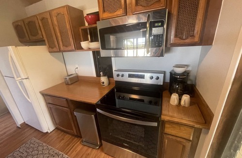 Maunaloa Apartment | Beautiful Ocean View One Bedroom Kepuhi Beach