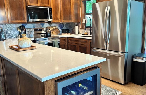 Paradise Hill House | Beautiful remodeled home with stunning lake views in Paradise Hill, Gore, OK