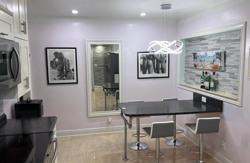 Wilton Manors House | Billy's Resort -Men only-Clothing optional-Triad Bungalow