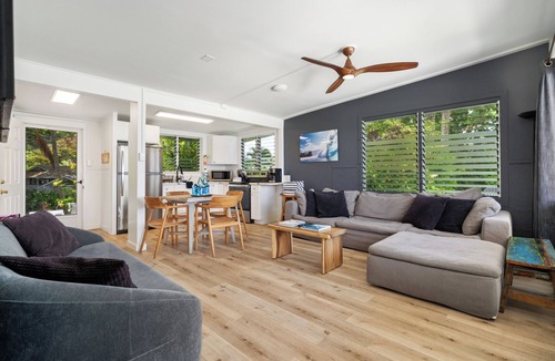Pupukea House | Bird Of Paradise @ Ke Iki Beach Bungalows ~ Daily Free Yoga~Sauna~Cold Plunge~AC