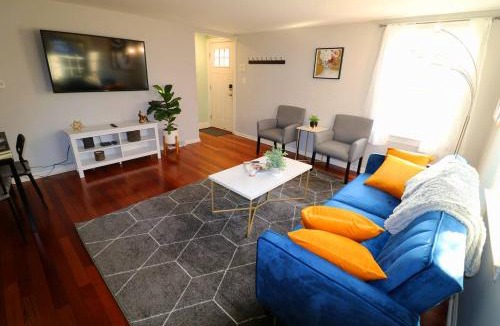 Princeton House | Blissful Spacious Home Heart Of Princeton 3BR