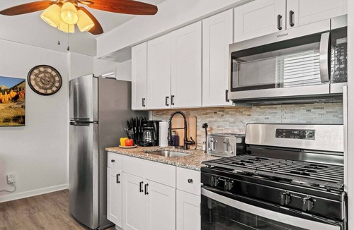 Ardmore Apartment | Brand New 1BDR | Downtown Ardmore | Courtyard | Parking