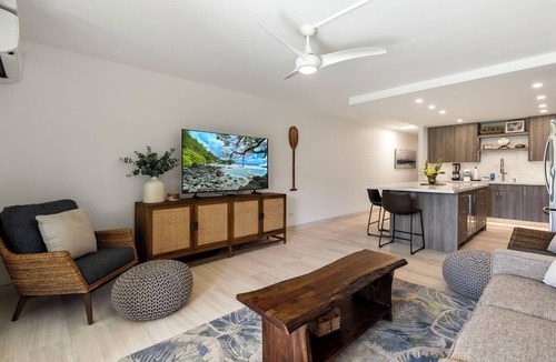 Kihei Condo | BRAND NEW REMODEL-OCEAN VIEW-GROUND FLOOR-LARGE LANAI-AC-MODERN FINISHES