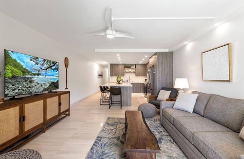 Kihei Condo | BRAND NEW REMODEL-OCEAN VIEW-GROUND FLOOR-LARGE LANAI-AC-MODERN FINISHES