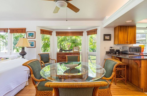 Princeville Condo | Breathtaking Mountain Views, drive to Hanalei Town