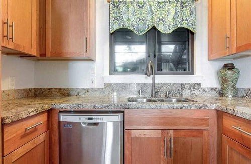 Lihue Condo | Bright, Airy Condo w/Epic View! Wood Floors, Lanai, Full Kitchen, WiFi–Kaha Lani 225