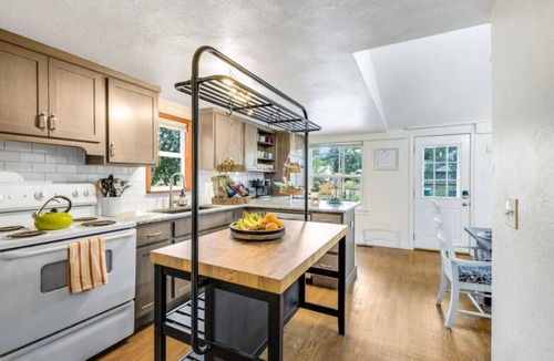 East Colorado Springs House | Built in 1903. Updated 120 years later in 2023!