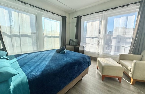 East Village Hostel | California Dreams Hostel - Downtown