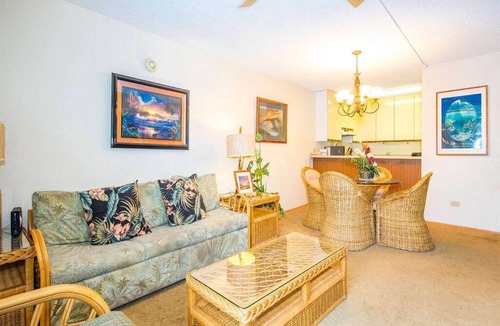 Kihei Condo | Casual w/Homey Touches! Kitchen Ease, WiFi, AC, Lanai to Lawn–Kamaole Sands 9101