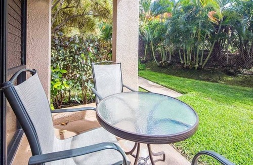 Kihei Condo | Casual w/Homey Touches! Kitchen Ease, WiFi, AC, Lanai to Lawn–Kamaole Sands 9101