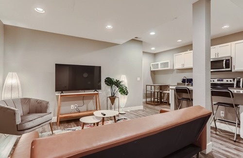 Stapleton House | Central Park Neighborhood | Vibrant Food Scene and Green Space | A/C