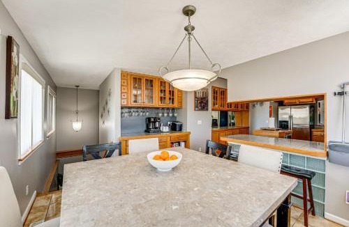 Comstock Park House | Centrally Located Condo Near Dtwn Grand Rapids