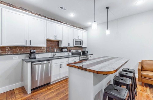 Chattanooga Apartment | Charming 1-bedroom apartment in brilliant Chattanooga with AC, WiFi