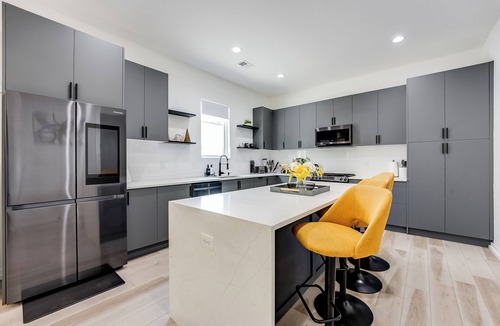 Pittsburgh House | Charming 3-bedroom Smart Home in welcoming Atlanta