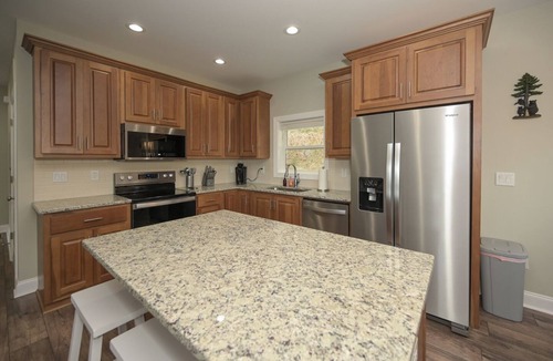 Leicester House | Charming 4 Bedroom House w/Hot Tub, Great Views, 9 Miles to Downtown Asheville