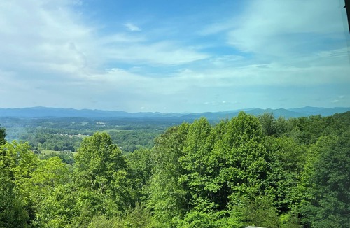 Leicester House | Charming 4 Bedroom House w/Hot Tub, Great Views, 9 Miles to Downtown Asheville