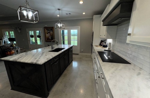 Cottondale House | Charming Rental Property with Dual Master Suites - 10 Minutes from UA Campus!