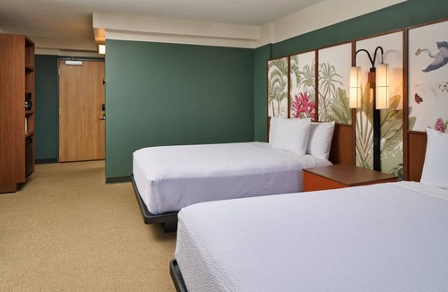 Ala Moana Hotel | City View Two Queens, Garden Views, Pool Relaxation, Near Ala Moana Beach Park
