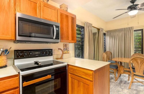 Lihue Condo | Comfy Ground Floor Condo w/Lanai, Updated Kitchen, Flat Screen, WiFi–Kaha Lani 116