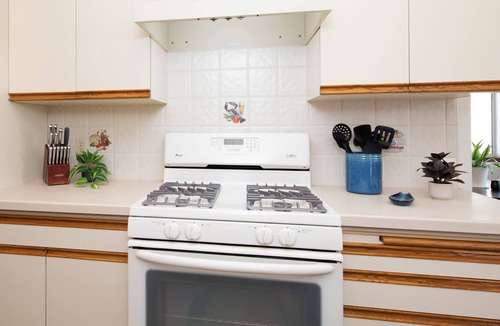 Guajome House | Cool 2-bedroom house with AC in Oceanside