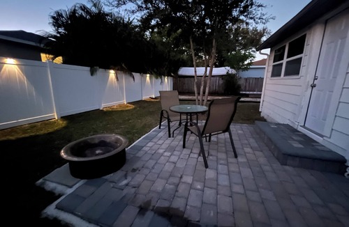 Park East House | Cottage Downtown SRQ - RV/Boat Parking - Fully Fenced Pet Friendly
