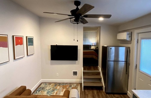 Cole House | Cozy 1-bedroom attached house in quiet area of Denver conveniently located