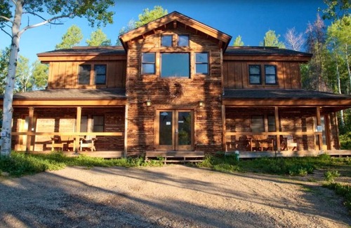 Clark Cabin | Cozy Cabin Rental with Vintage Claw Tub near Steamboat Springs, Colorado